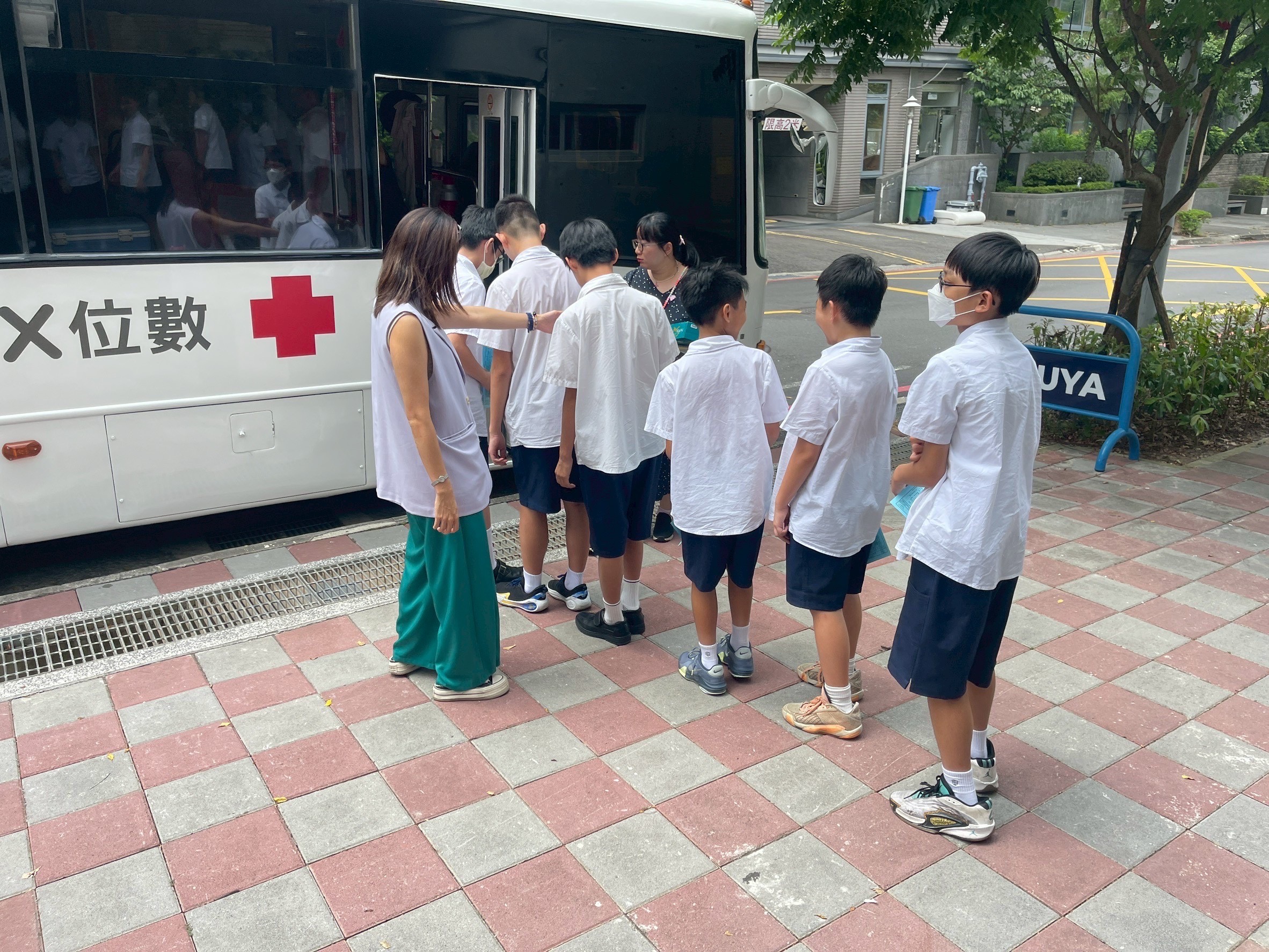 路亞國際中學  守護學生健康