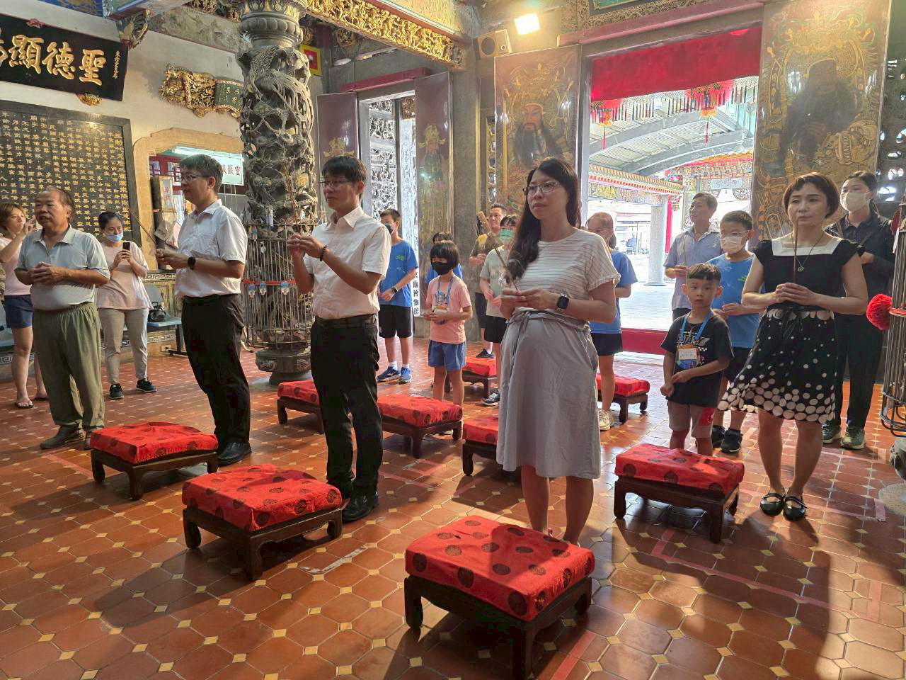 台南三慈國小迎新傳承「大手牽小手」開啟...