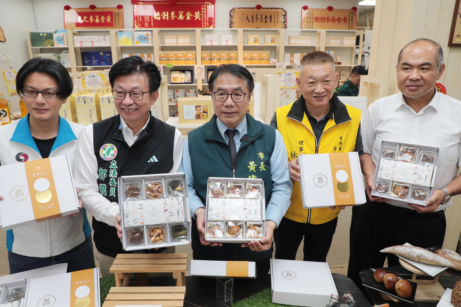 台南推廣種植節水黃金蕎麥有成！市長黃偉...